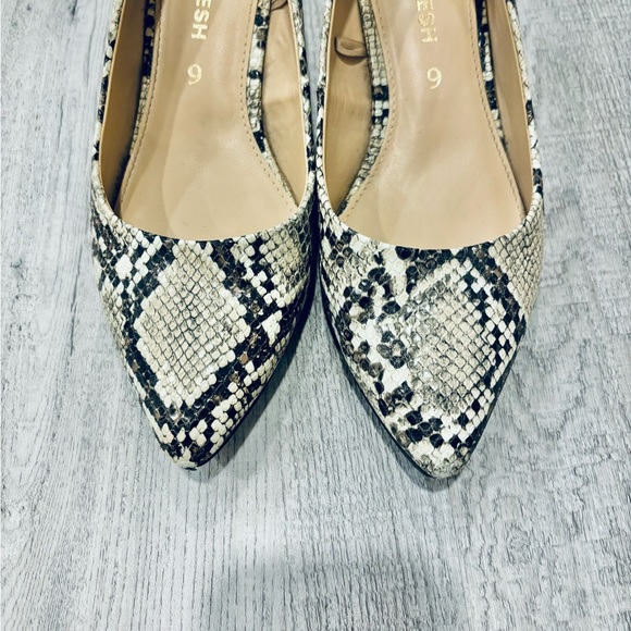 Joe Fresh Snake Print Block Heels Size 6 - Picture 4 of 6